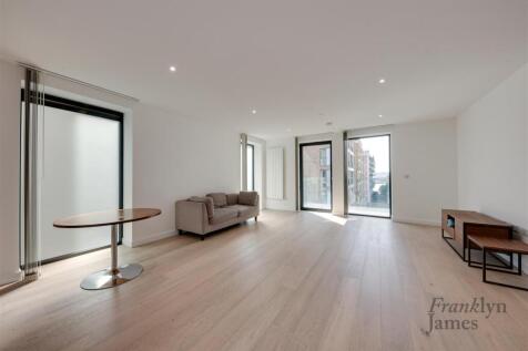 *8 WEEKS FREE RENT* *Property only suitable for a maximum of two separate sharers or a family* Located within the highly desirable Royal Wharf in London’s Docklands, this well presented three bedroom,