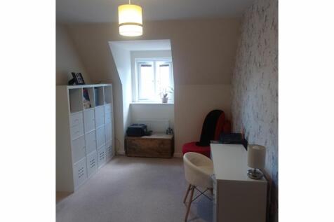 Bedroom Five / Study