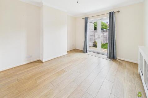 Presented by Clinton at EweMove Bexleyheath and Da