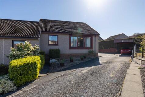 24, Geddes Drive Perth-4.jpg