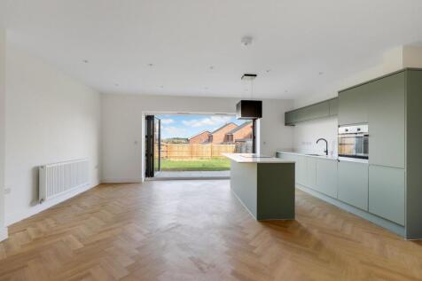 Open Plan Kitchen-Lounge-Diner