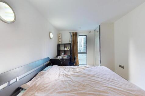 Modern 2 bedroom, 2 bathroom apartment in Mercury House, offering a bright open plan living space and excellent access to Royal Docks, ExCeL, and fast transport links across East London.