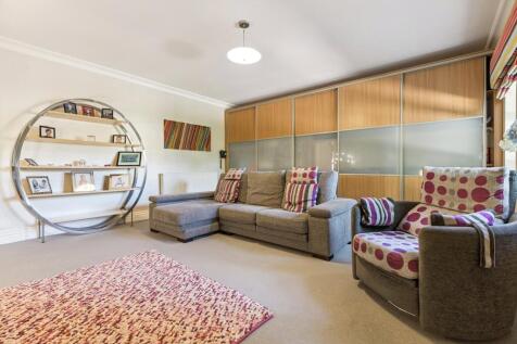 8 bed, 7 bath Detached in Glasgow - Photo 23