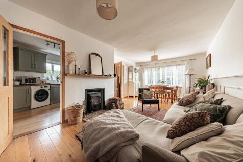 Living Room (1)