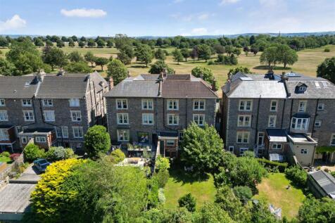 8 bed, 2 bath Semi-Detached in Bristol - Photo 51