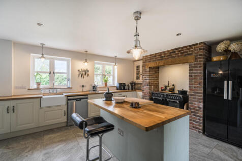 71-681cb9892deab-...