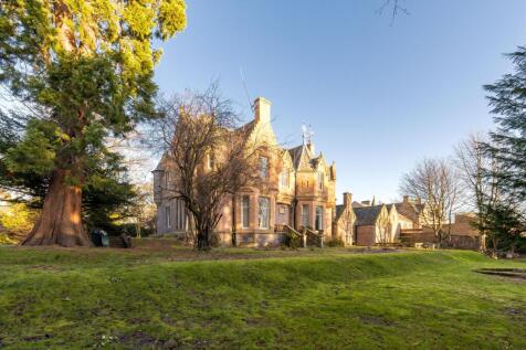 12 bed, 4 bath Detached in Edinburgh - Photo 21