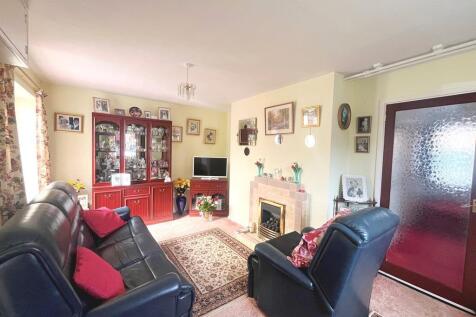 Sitting Room 2.JPG