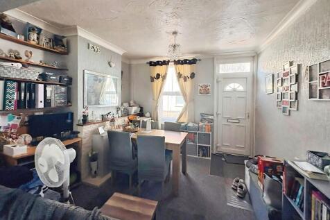 855321e3-Lounge 2...