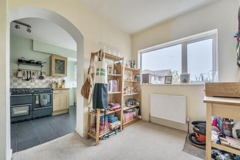 9. 1335198-18-6893753d8ccca-.jpg