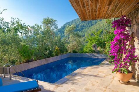 Private Pool