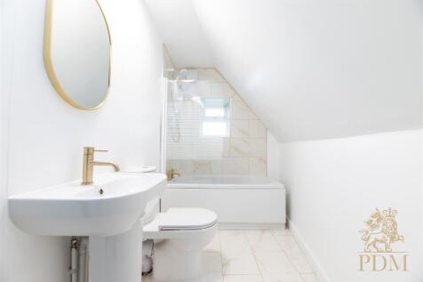 Bank Apartments Peveril St Nottingham NG7 4AH