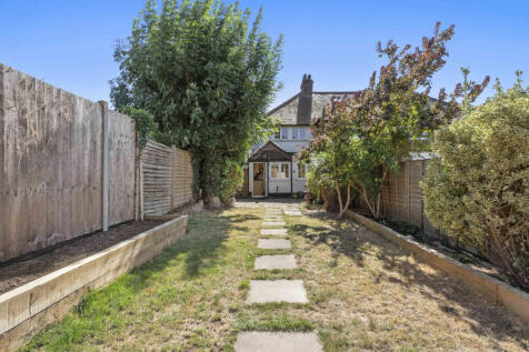 1 Southview Terrace, SL8 5JB (LOW RES)-11