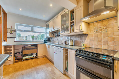 1377164-9-6911ee8...