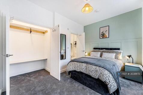 1 Bedroom House in WA5 1EJ