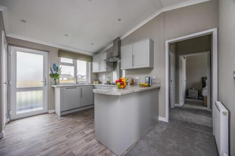 Plot 19 Littlehampton Marina-Small-PorticoMarketin