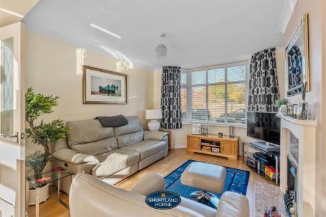 6 Crossway Rd (9 of 22).jpg