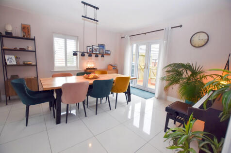 Dining Kitchen 1