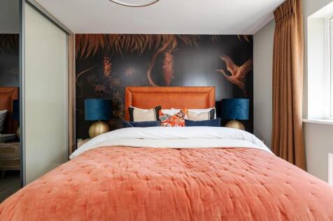 Plenty of room for bedroom furniture