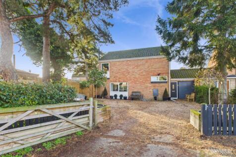 EweMove Mildenhall Cedar Close Exterior