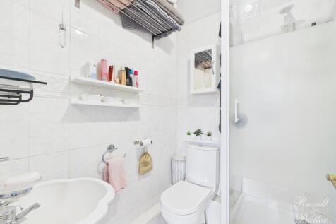 CAM01995G0-PR0365-STILL045