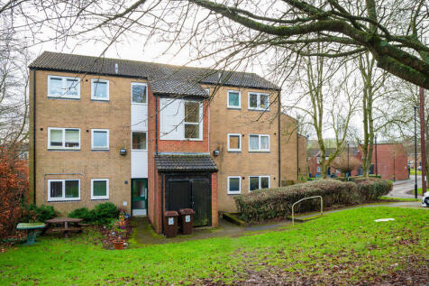 Green Oak Crescent