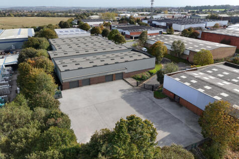 Light Industrial to rent in morley
