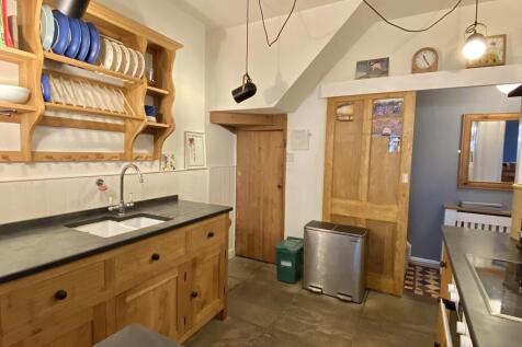 Bespoke Solid Wood Kitchen