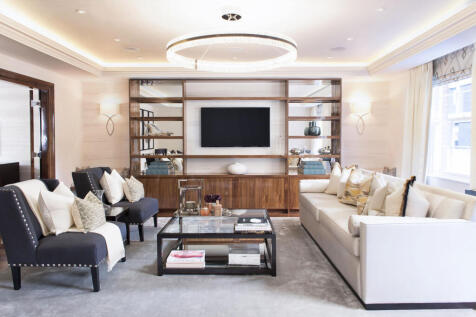 2 bed apartment to rent Grosvenor Hill, Mayfair W
