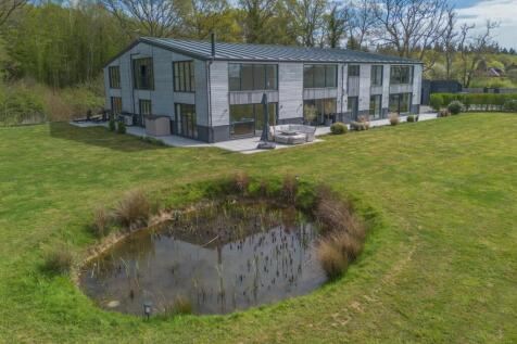 Riverside Manor