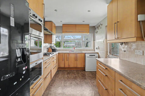 fitted kitchen