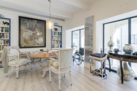 New House, Staverton Annexe