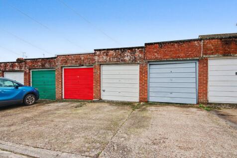 Garage/Parking
