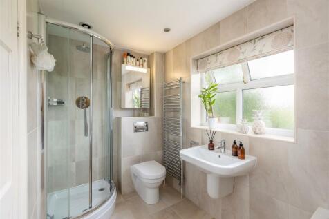 Pasture Lodge Bathroom-1.jpg