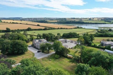 66bf63e5611ad_LREdit-Trewornan-Manor-DroneDJI_096