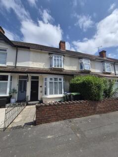 Liberty Estate Agents are pleased to offer a mid terraced property in this sought after location in Bearwood, close to primary schools and Lightwoods park, great access to bus links and local supermar