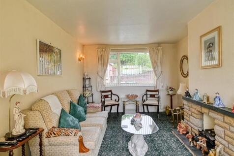 40 Ludlow Road-6.jpg