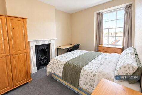 5 Bedroom Flat in BS8 2NT
