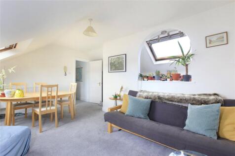 property in Tantallon Road,
Balham, SW12