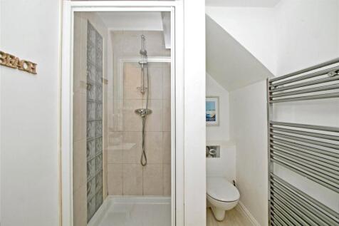 Shower/Cloakroom