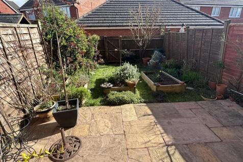 GARDEN.JPG