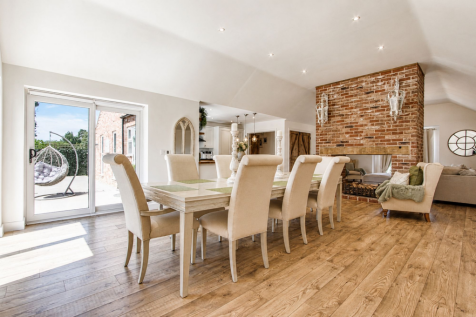 Open Plan Lounge/Dining/Kitchen