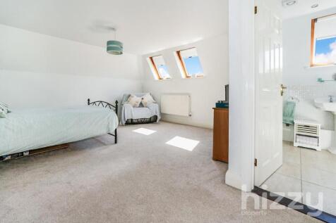 WhatsApp Image 2025-04-29 at 21.25.27_11e240f9.jpg