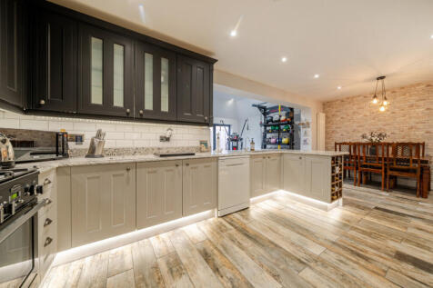 1387769-11-694147...