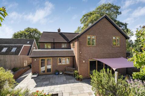 Rear Aspect Photo