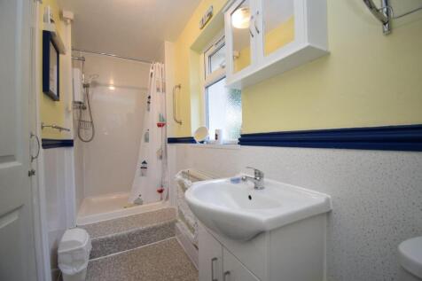 Cottage - Shower Room.JPG