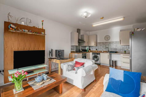 Reception/Kitchen