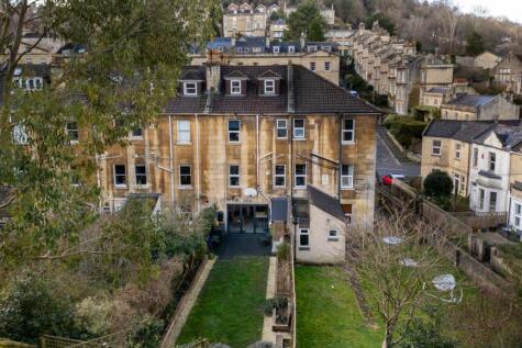 11 Prior Park Road-14.jpg