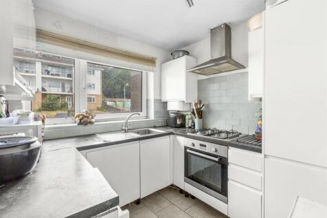 Cedar Court, Totteridge Rd-5.jpg