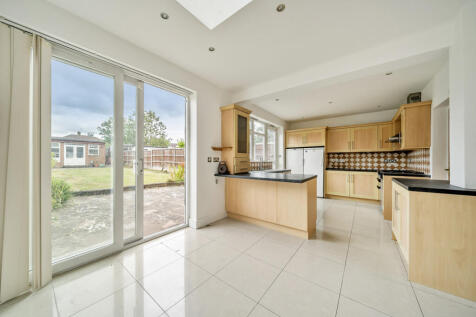 1326411-16-687fb7...